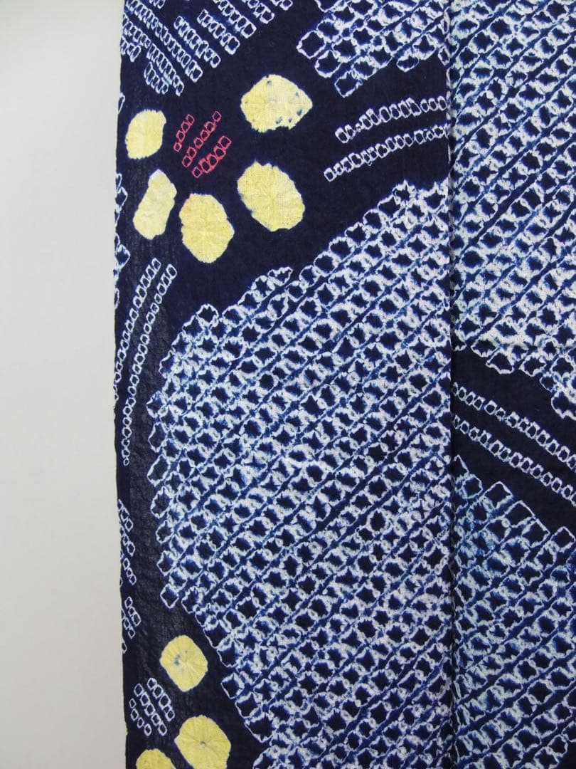 美品　有松絞り浴衣　花文様　蜘蛛絞り　藍染　夏にぴったりの涼やか浴衣　SS寸
