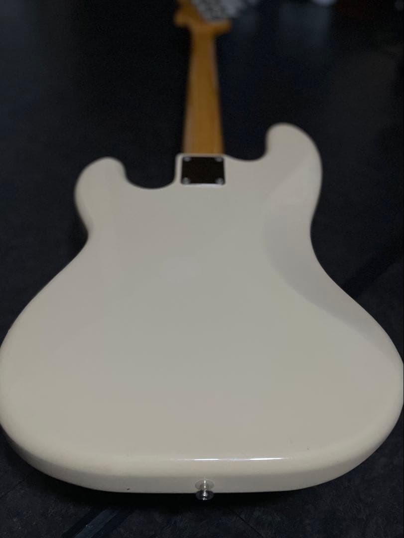 ベース Fender PB70-70US