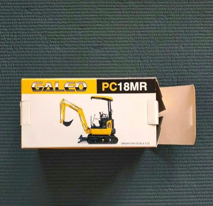 粟*地様 KOMATSU PC18MR ミニチュアモデル 1/32 イタリア製