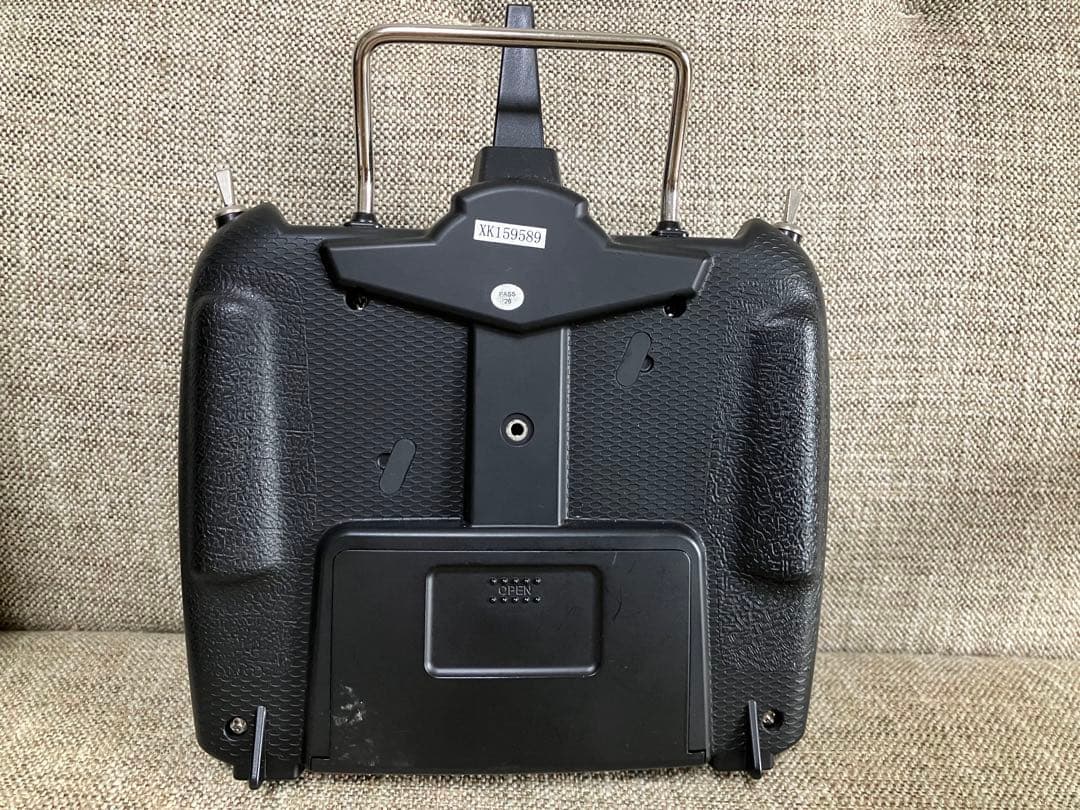 ナマケモノさま Hitec S-FHSS 6ch送信機 ラジコンヘリ2台