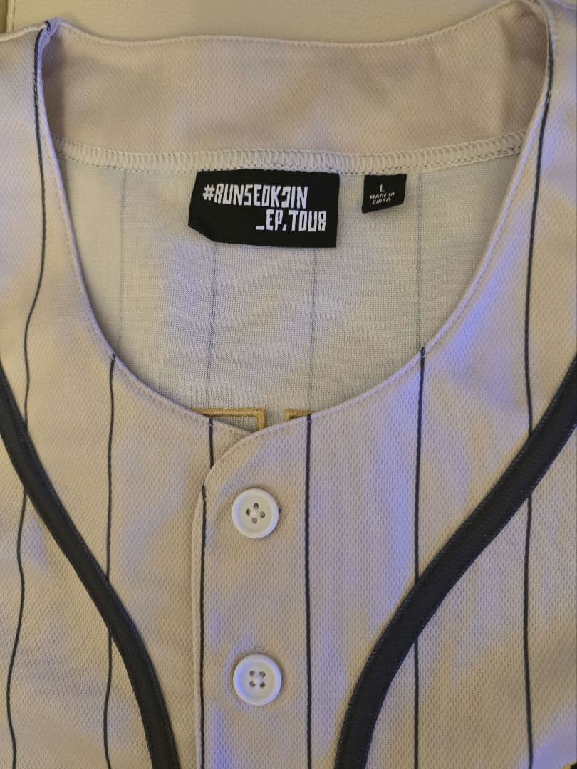 【ロンドン限定】ジン　BTS　runseokjin　アイドル