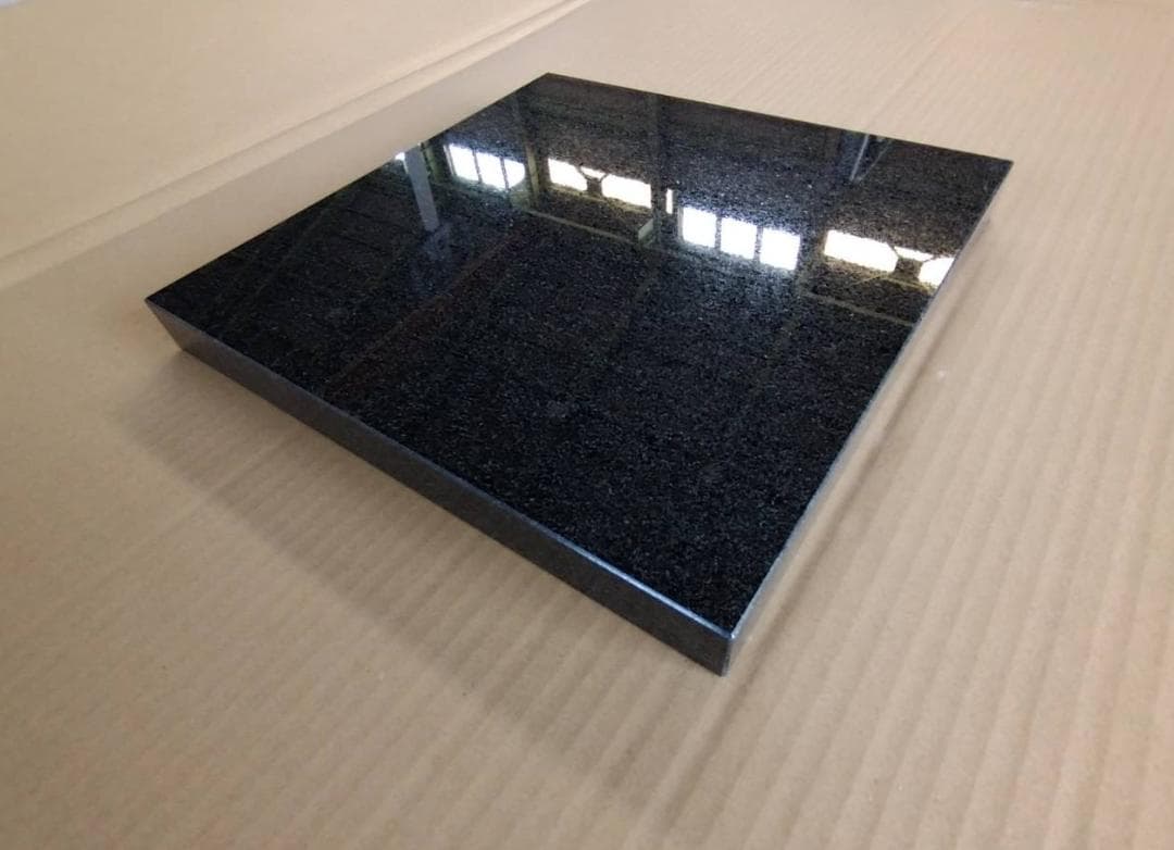 高級 天然黒御影石【ベルファースト】オーディオボード●300×300●5面本磨き