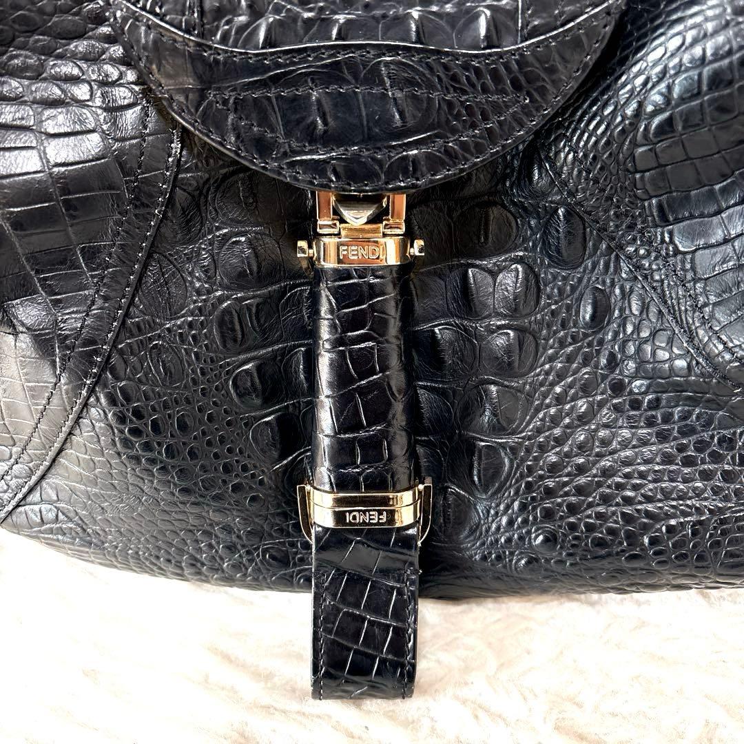 FENDI フェンディ スパイバッグ クロコ型押しレザー ブラック