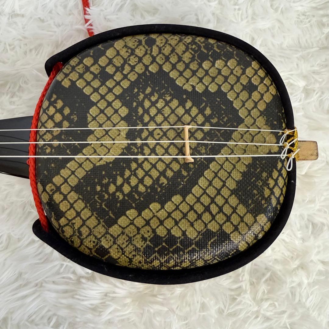 「美品」沖縄三線　蛇皮　合皮　ソフトケース付　初心者　三味線