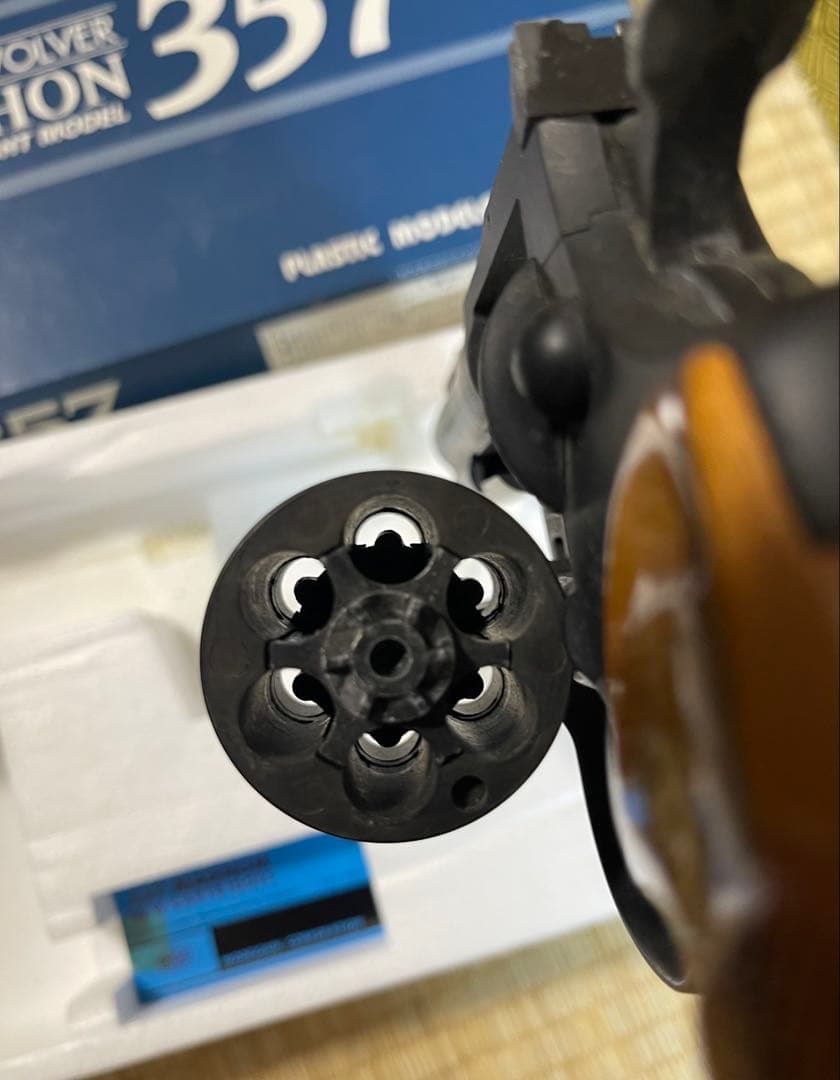 タイトー　コルトパイソン　4インチ　HW 木製グリップ付き　モデルガン