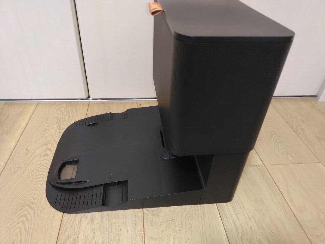 【使用半年】ルンバij用クリーンベース&専用ダストボックス、新品紙パックセット