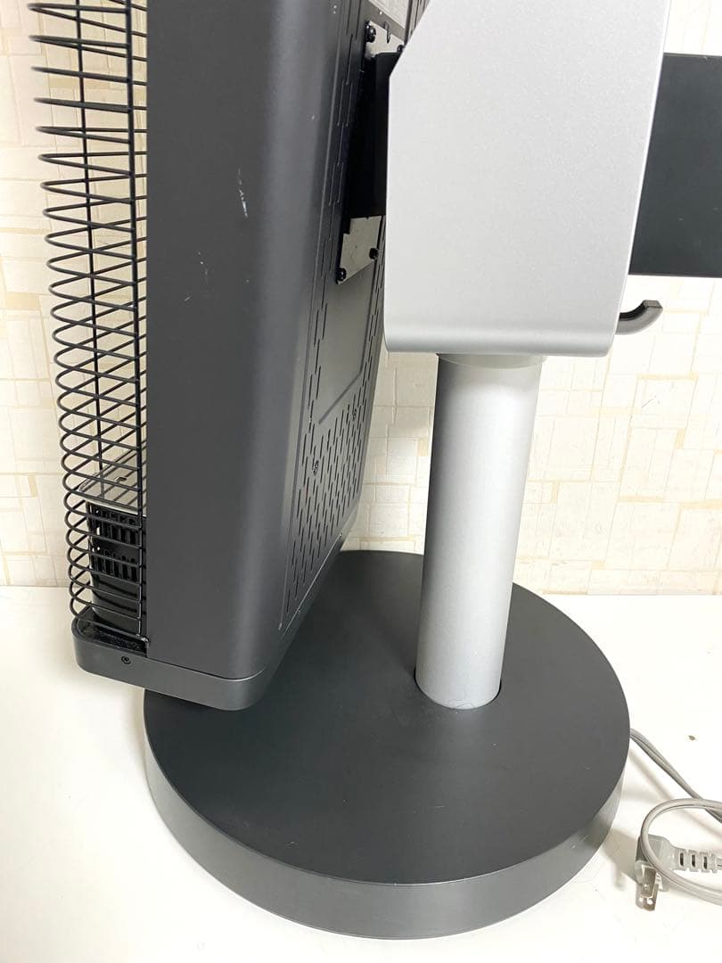 DAIKIN ダイキン 遠赤外線暖房機 ERFT11WS-H 2019年製