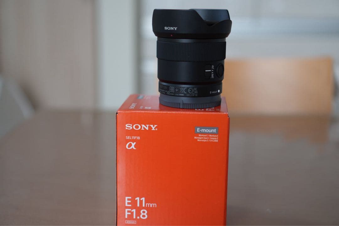 SONY E 11mm F1.8 単焦点レンズ