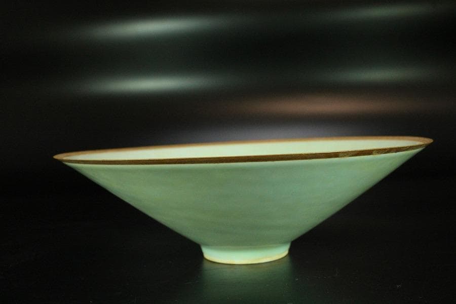 中国美術 青白磁 陽刻 鳳紋 碗 φ20cm(K-LC194)