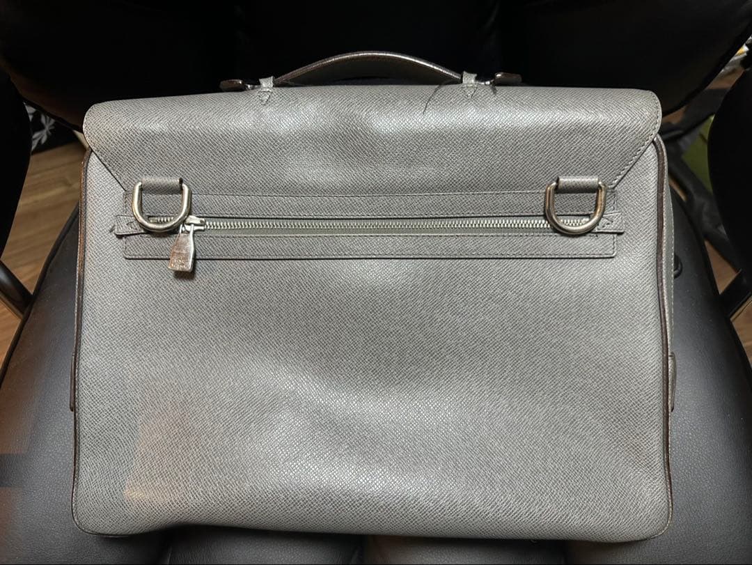 m*a様 Louis Vuitton グレー ビジネスバッグ