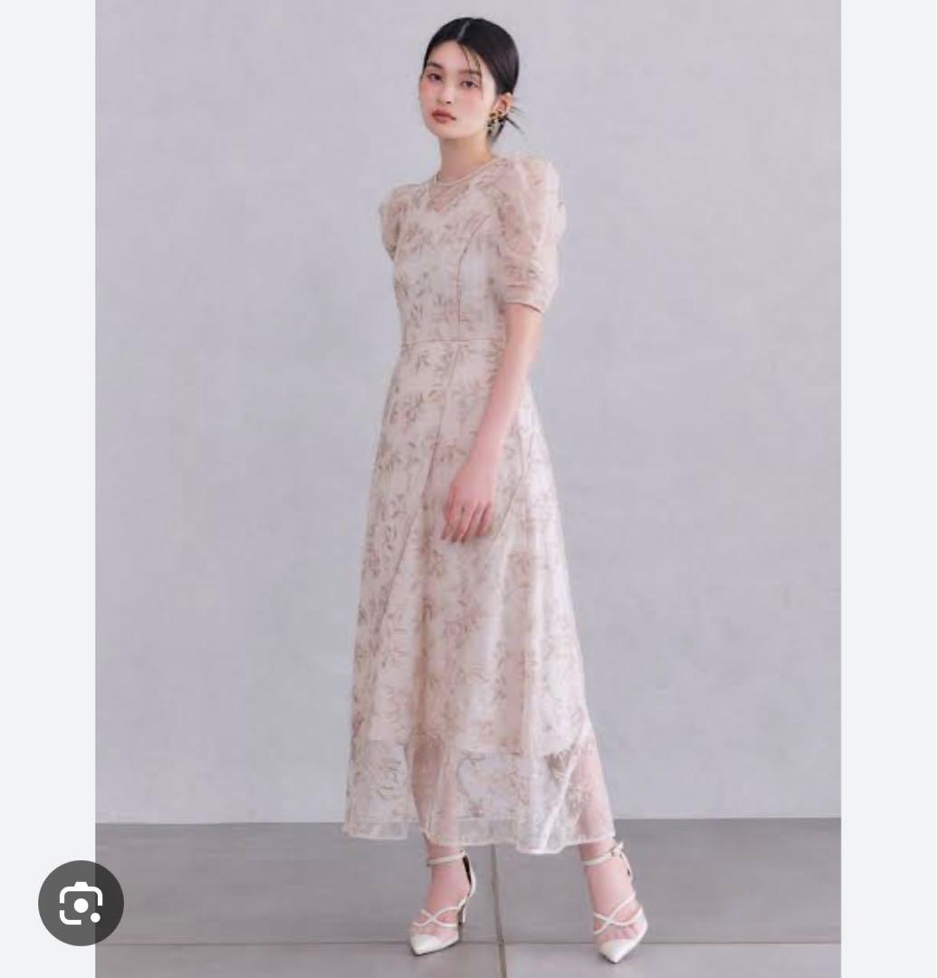 Lily Brown リリーブラウン　チュール刺繍ドレス