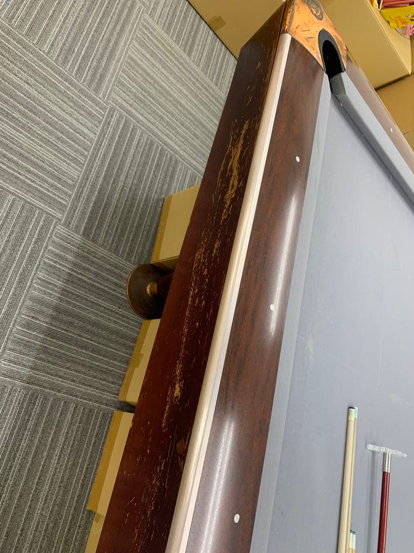 中古 : Brunswick ビリヤード台 9フィート 付属品付き