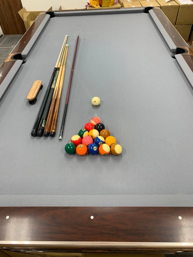 中古 : Brunswick ビリヤード台 9フィート 付属品付き