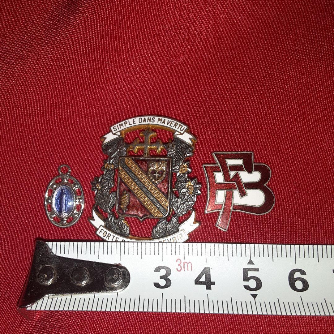 福岡雙葉校章、その他2つ