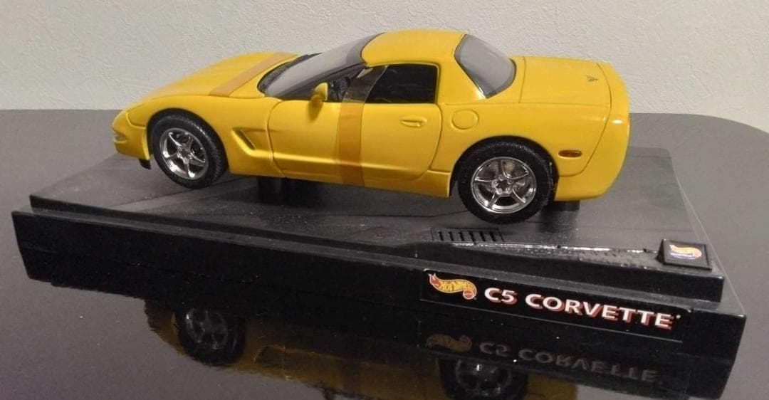 C5 Corvette　コルベット　ミニカー　HOT Wheels　中古