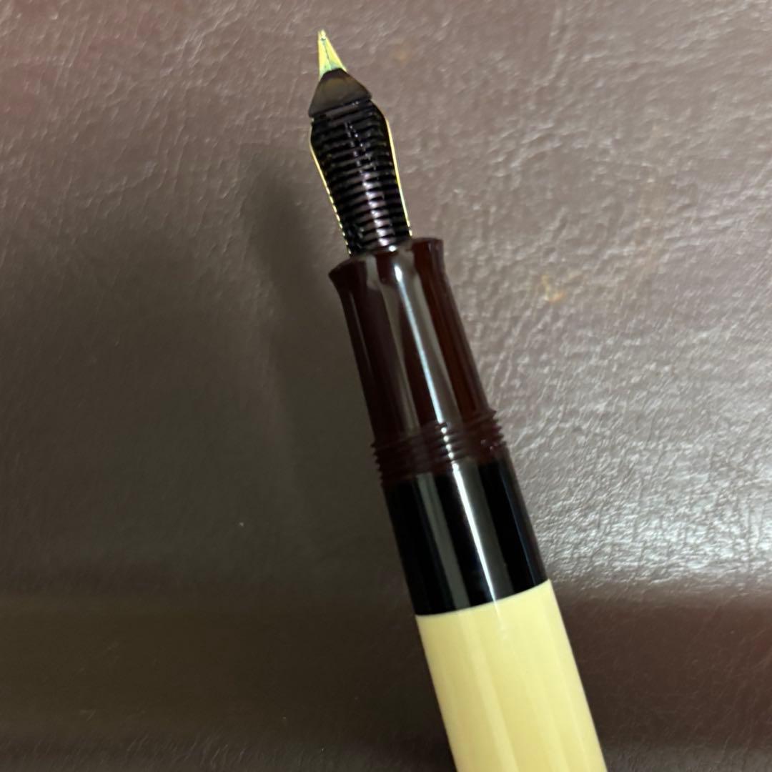 【廃盤】ペリカン m200 カフェクリーム