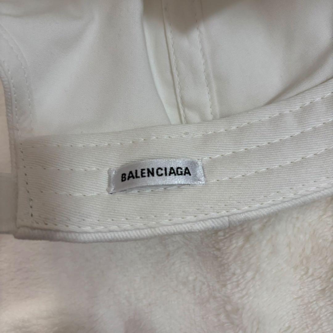 hh BALENCIAGA ホワイトキャップ ARCHETYPE