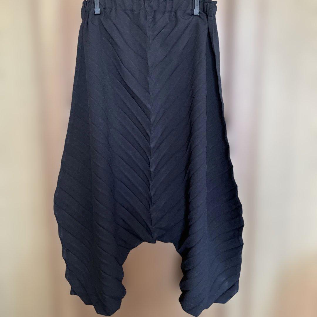 ISSEY MIYAKE me 黒 サルエルパンツ