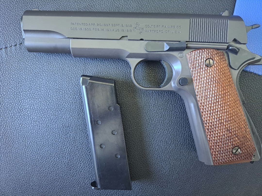 GLOCK 18C ガスガン　&　BB弾約3000個　&　エアコキM1911