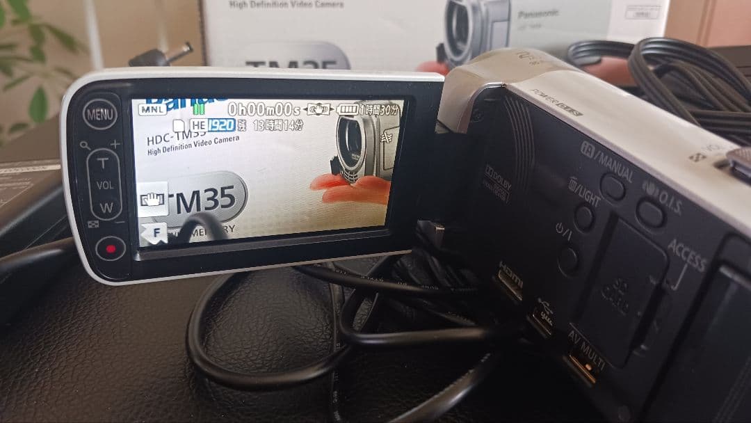 Panasonic HDC-TM35 ビデオカメラ 本体アクセサリー