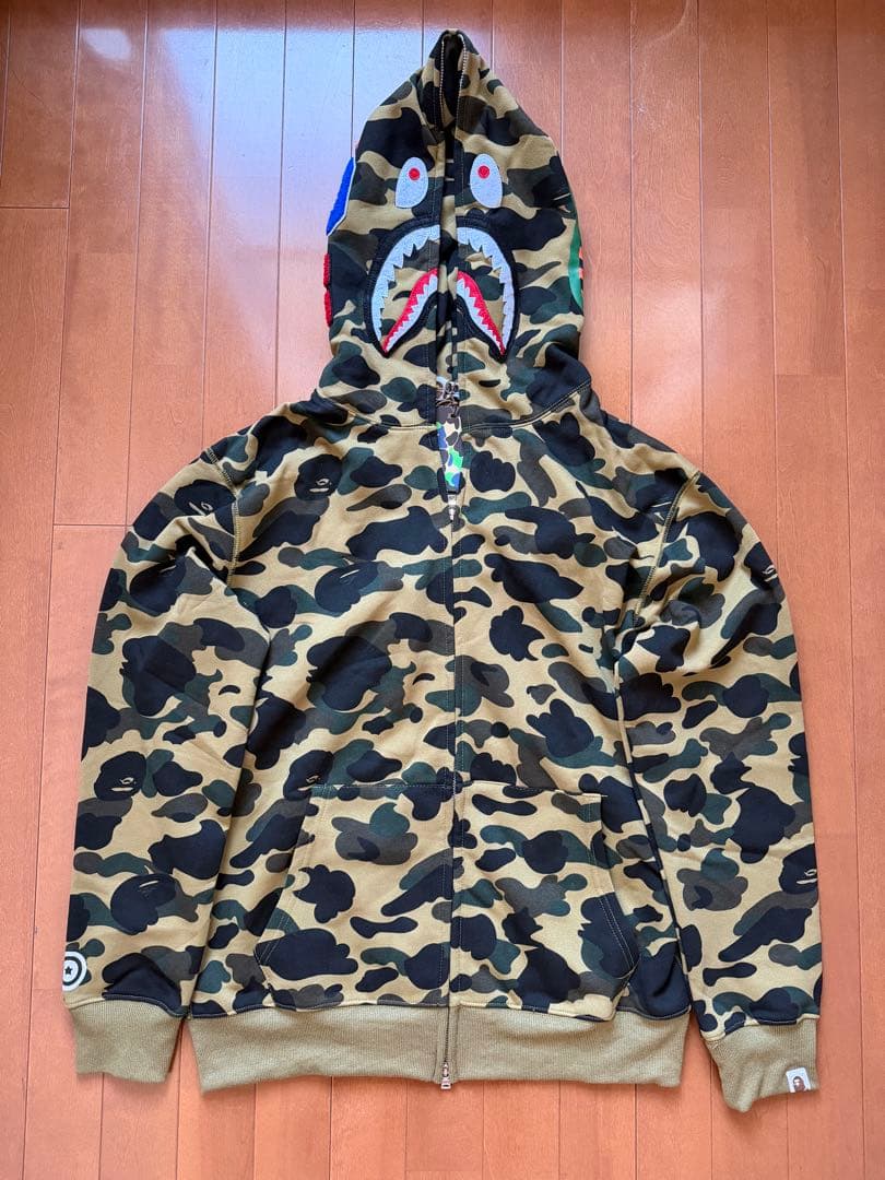 A Bathing Ape 迷彩シャークフードパーカー