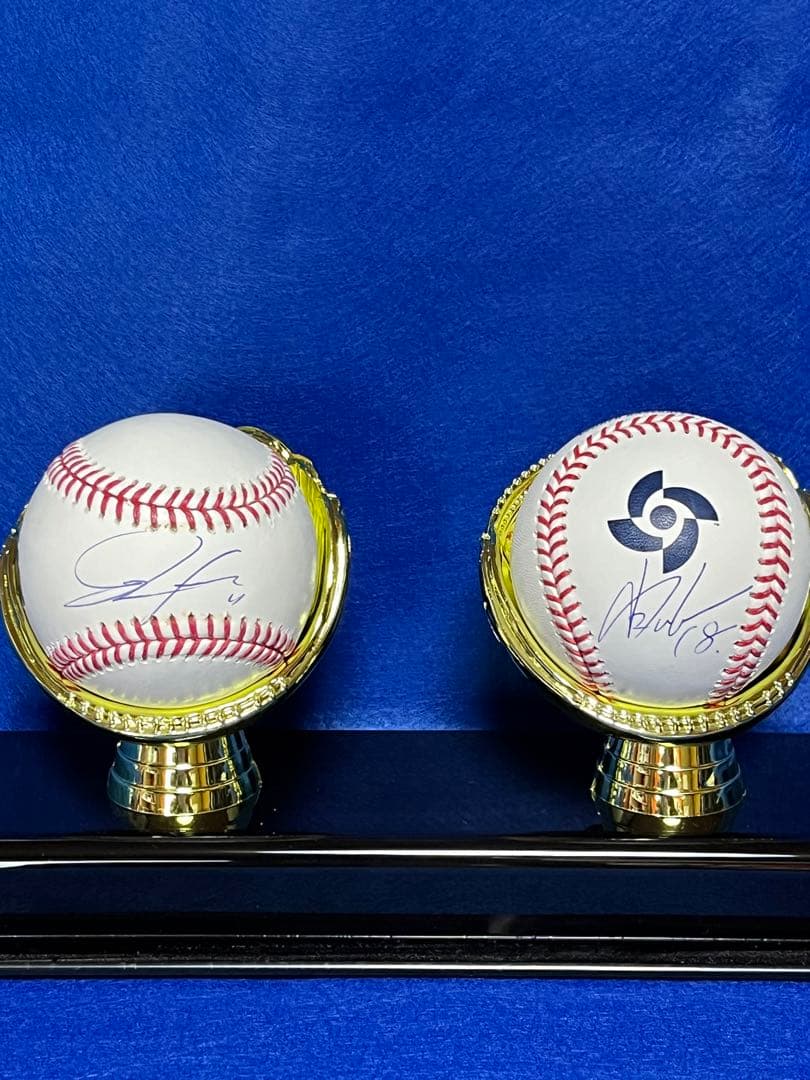 山本由伸　佐々木朗希直筆サインボール