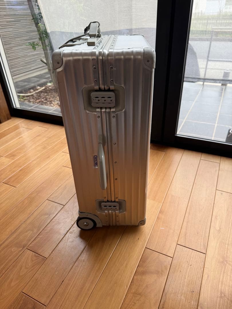 リモワ スーツケース 63Ｌ 旧ロゴ TSAロックなし クラシックフライト