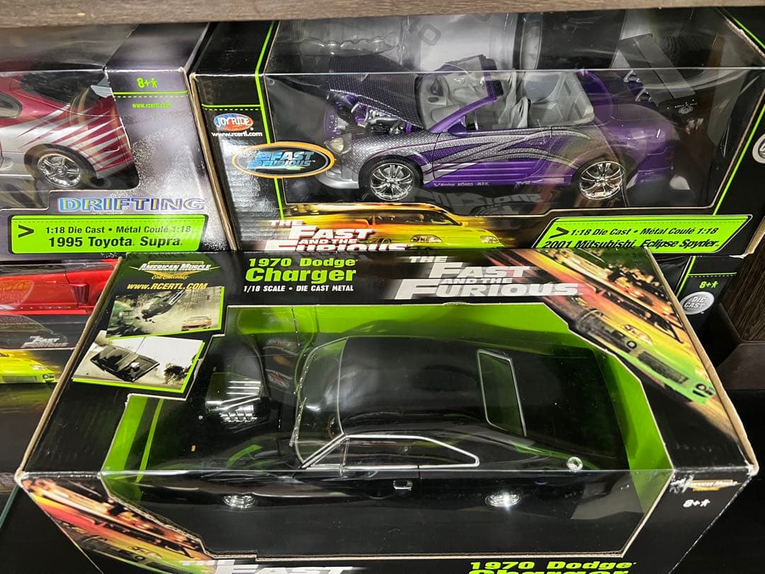 ミニカー FAST& FURIOUS 1970 DODGE CHARGER 1/18