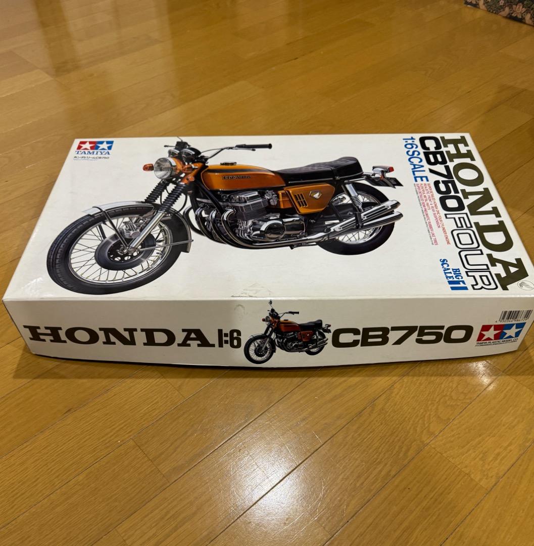 タミヤ　1/6シリーズ　HONDACB750 FOUR