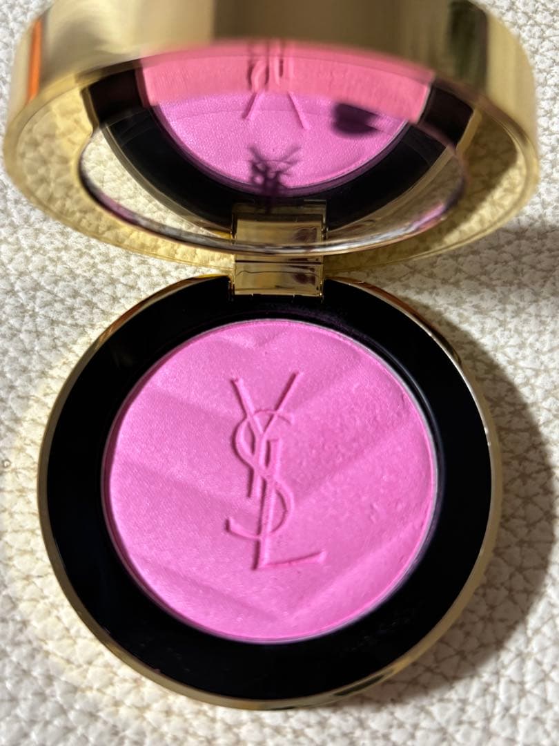 イブサンローランメイクミーブラッシュパウダー42