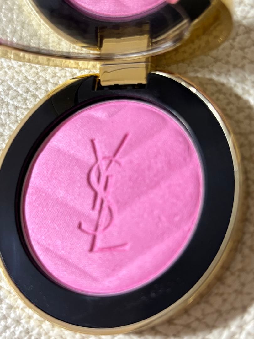 イブサンローランメイクミーブラッシュパウダー42