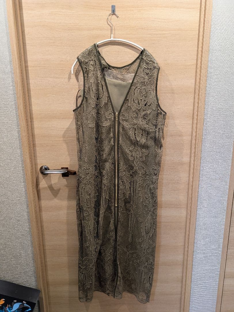 はなさんまとめ買い カーキワンピースLサイズ ブラックワンピースMサイズ