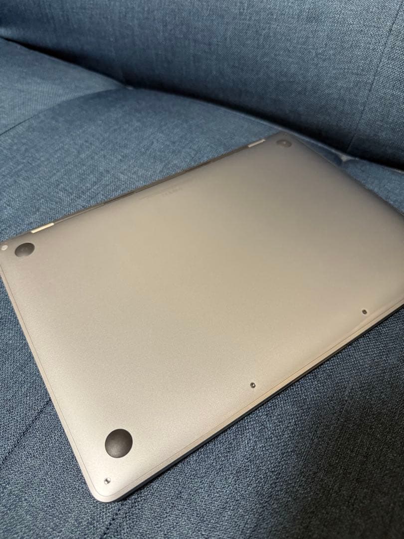 【超美品】MacBook Pro 2019 Retinaディスプレイ　付属品付き