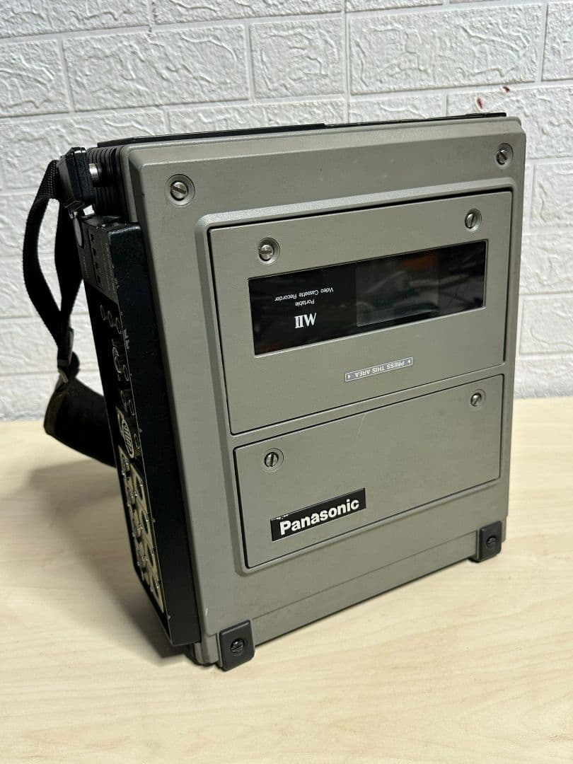 Panasonic AU-500 ポータブルビデオカセットレコ―ダ―