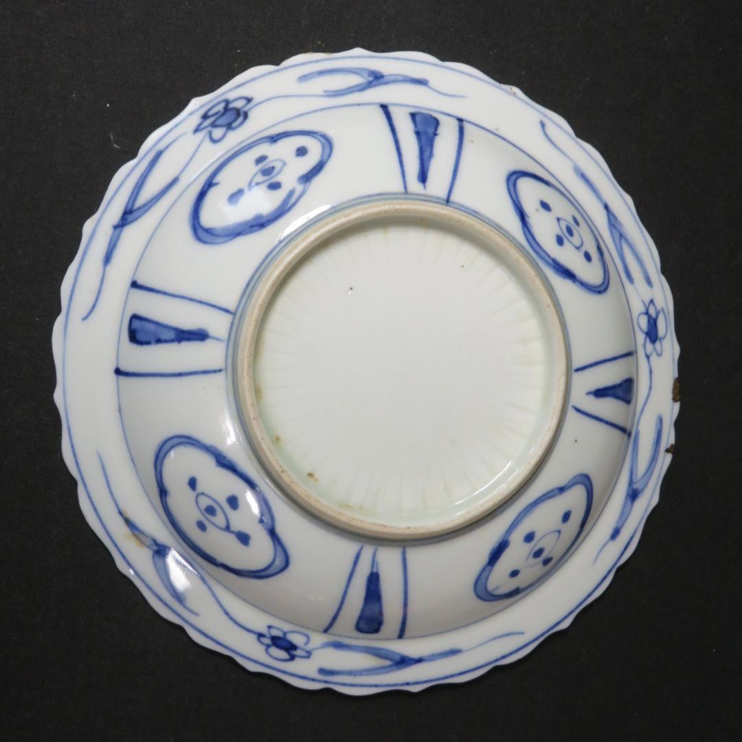 染付 小皿 皿 古伊万里 飛蝗文様 江戸 歪み 欠け 芙蓉手 A傷少な目