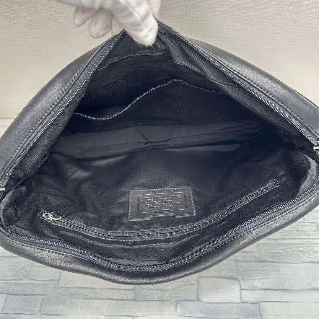 ヨッシー　55 美品　COACH コーチ ショルダーバッグ　ビジネスバック