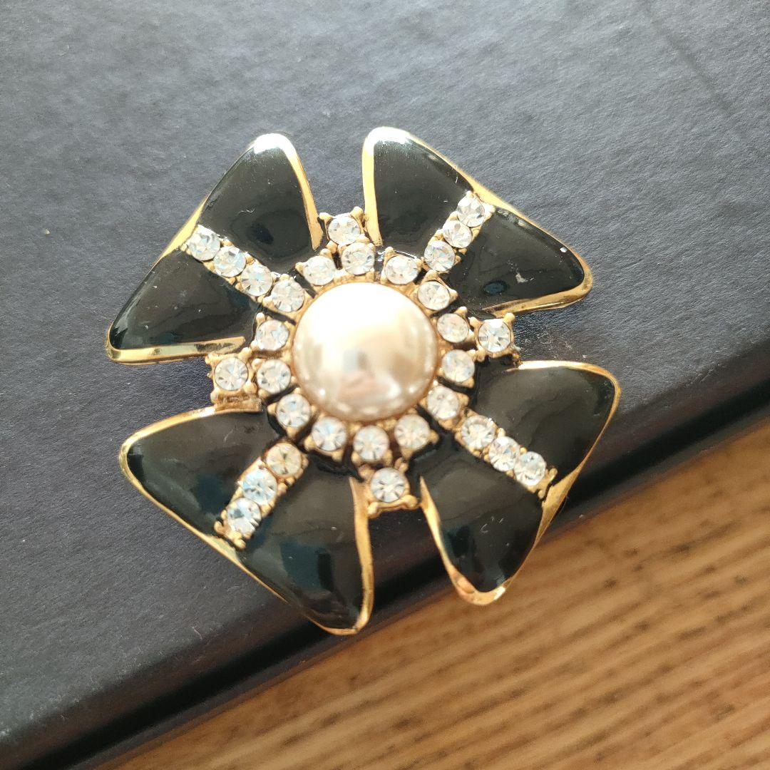 シャネル　ブローチ　パール