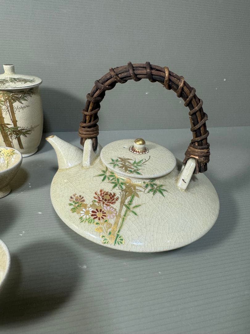 2523 薩摩焼　竹菊文　茶器セット　急須1客　猪口5客　湯呑蓋付2客