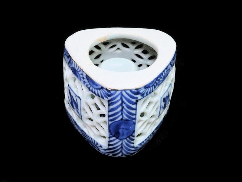 古伊万里　染付　透かし　七宝紋に鳥の図　盃台　E474AS-CGk