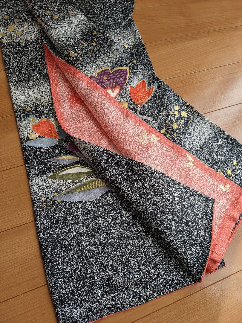 ■✨豪華お振袖✨【作家物 舞花文 たたき染め 金彩 正絹 グレー】成人式 結婚式