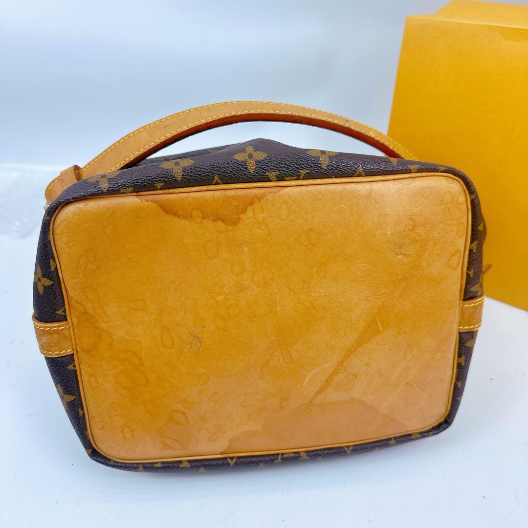 ルイヴィトン　モノグラム　巾着　ショルダーバッグ　プチノエ