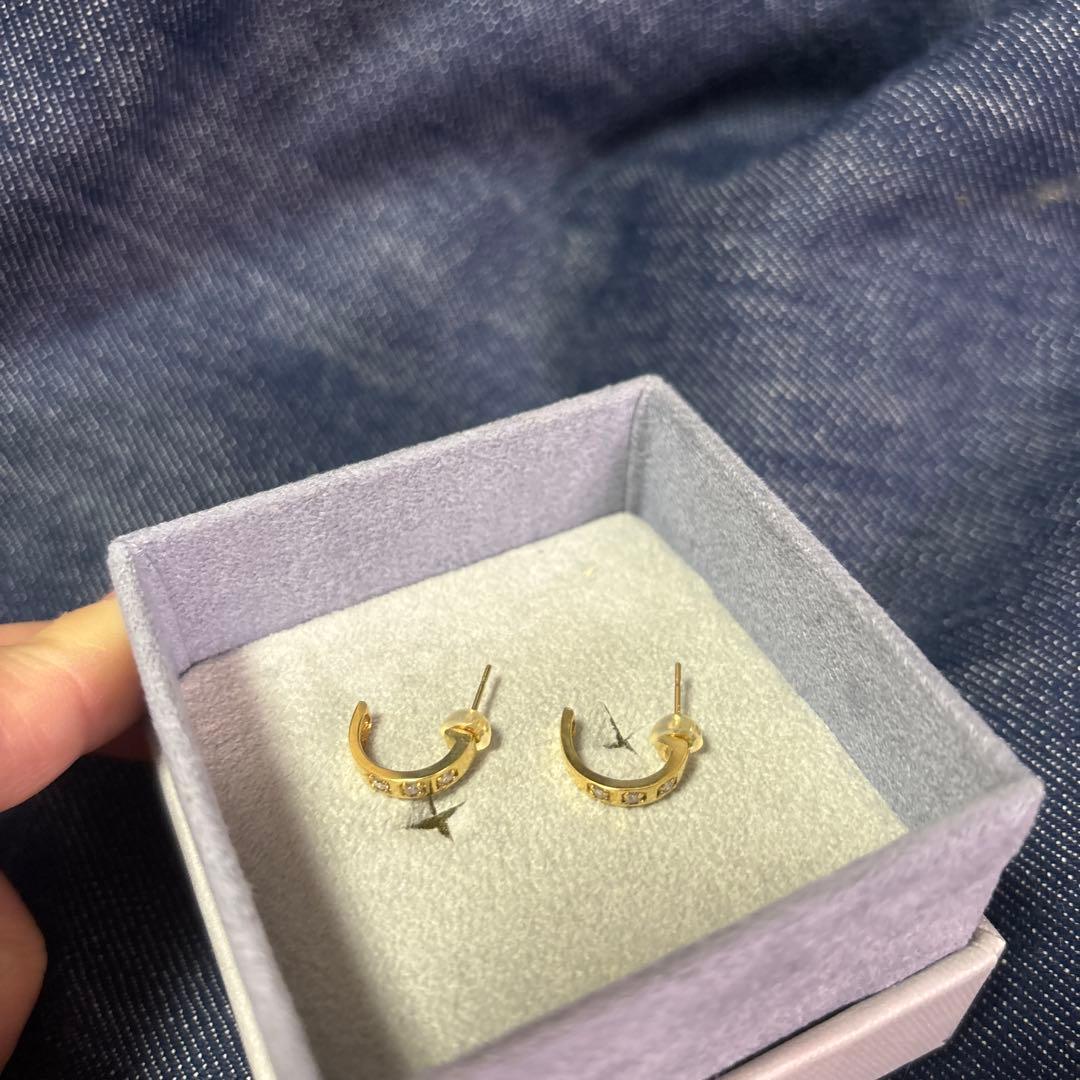 ジュエリーツツミ　k18 ダイヤ3Ｐ　ピアス