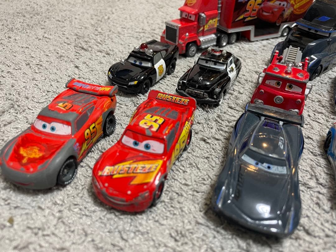 カーズ トミカ ミニカー トレーラーセット