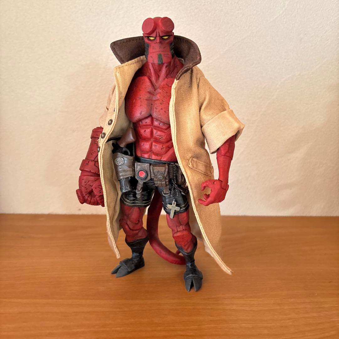 メズコ　ヘルボーイ