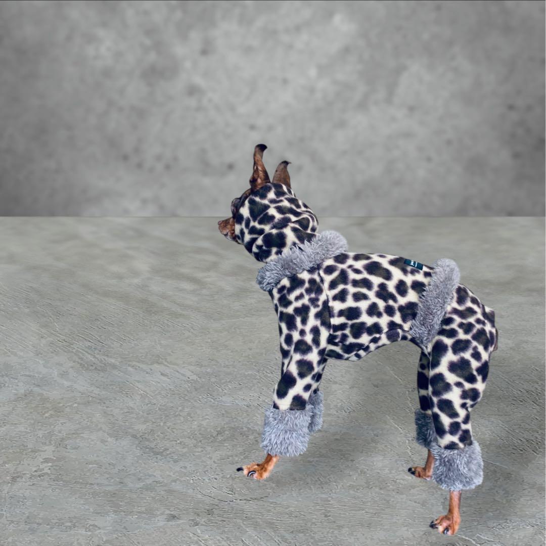 ⑳レオパードフリースロンパース