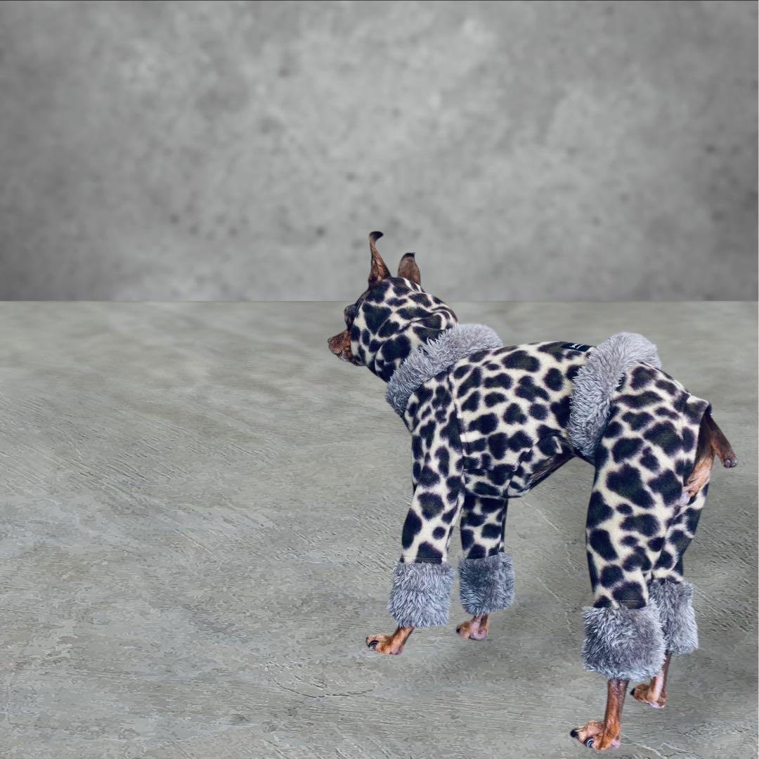 ⑳レオパードフリースロンパース