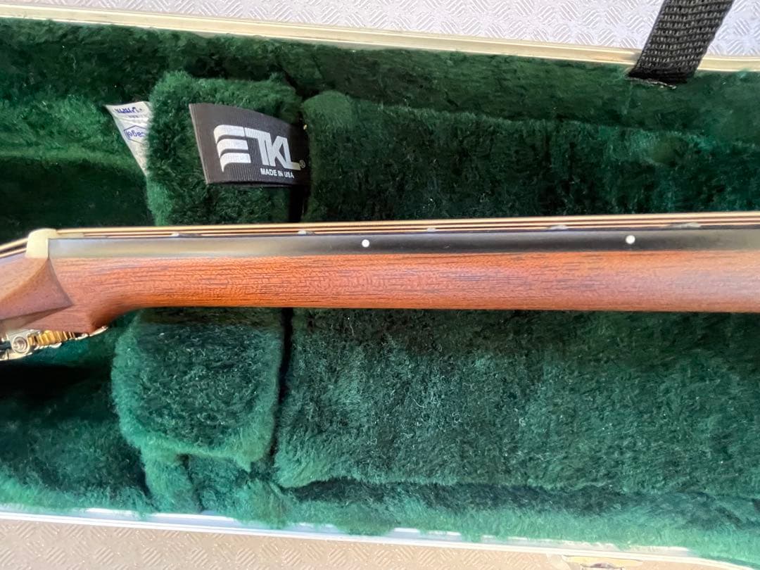 Martin D-28 、2020年製、スタンダード、美品。