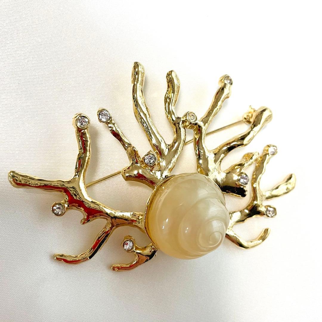 イヴサンローラン　ヴィンテージ　貝　ブローチ　シェル　ストーン　ゴールドカラー