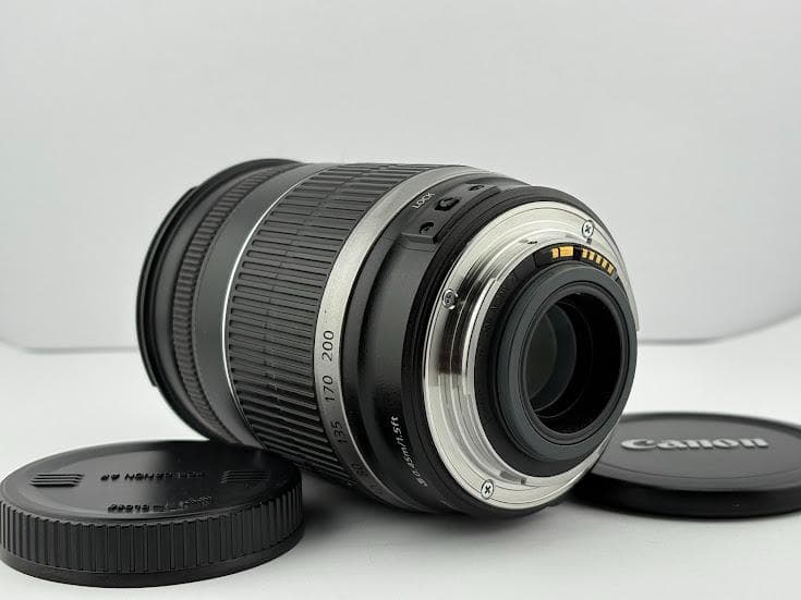 ★極上品★キヤノンCANON EF-S 18-200mm F3.5-5.6 IS