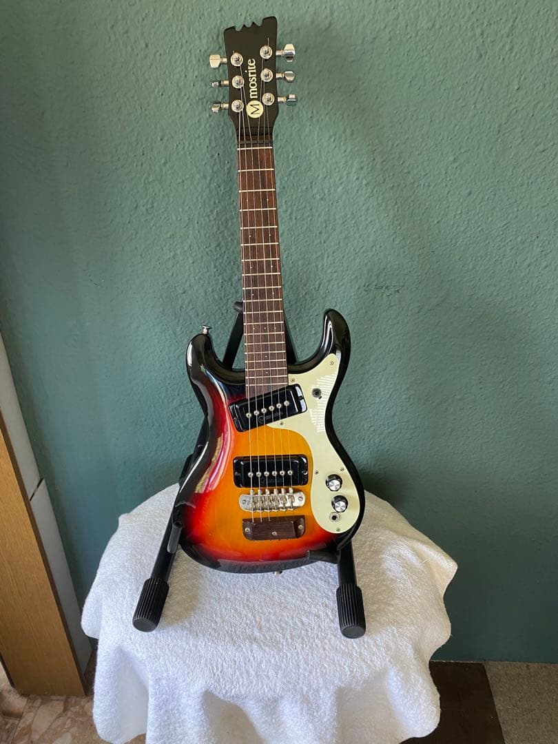 モズライト Mosrite ミニギター